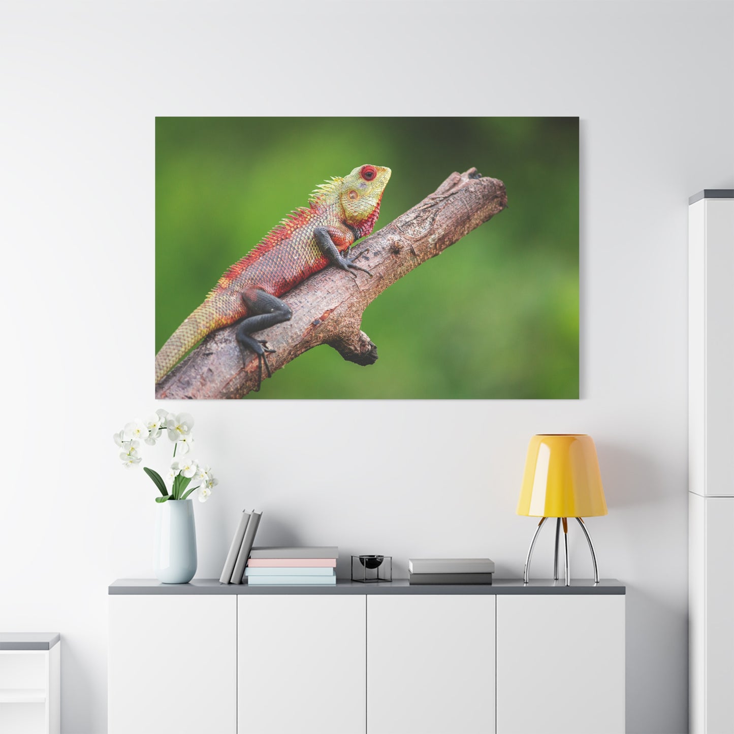 Vibrant Green Lizard Canvas Wall Art – Wildlife-Inspired Reptile Decor for Nature Enthusiasts