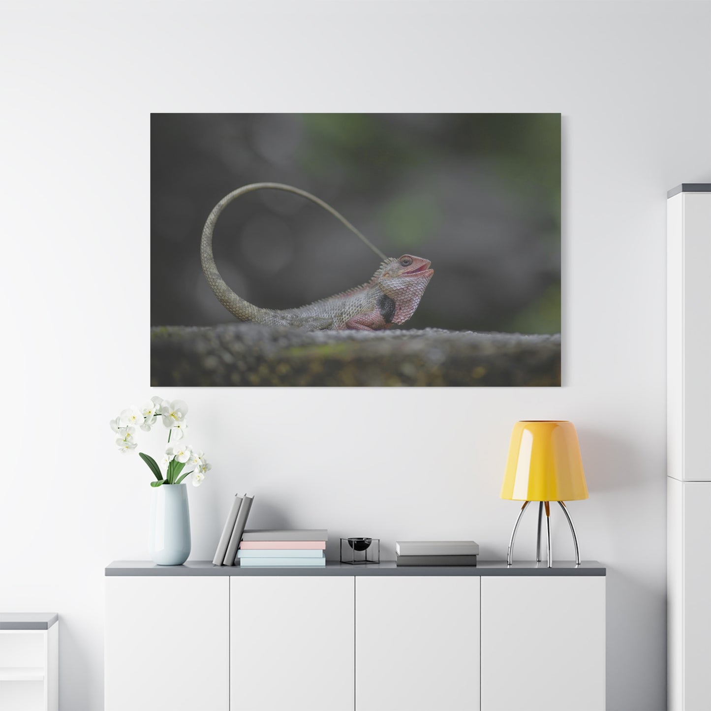 Colorful Chameleon Canvas Wall Art – Exotic Wildlife Print for Nature-Inspired Decor