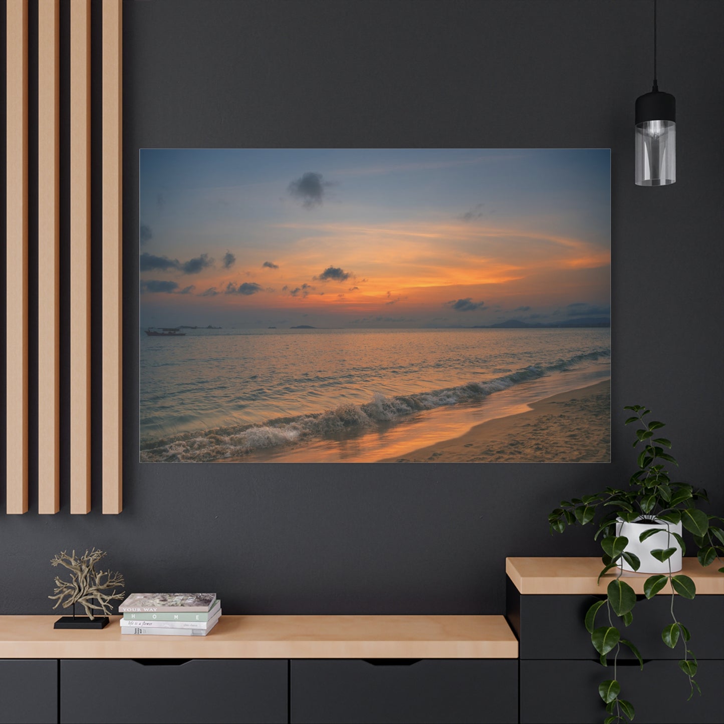 Breathtaking Ocean Sunset – Tranquil Beach Escape