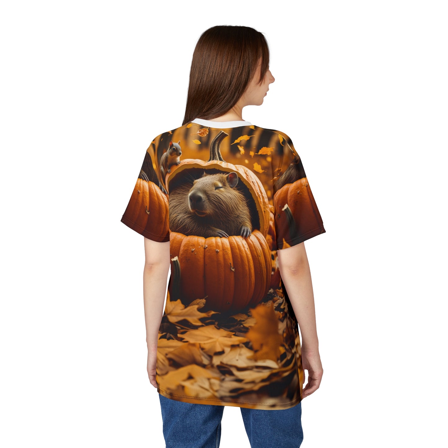 Pumpkin Patch Capybara – Fall Vibes T-Shirt 🎃🦫