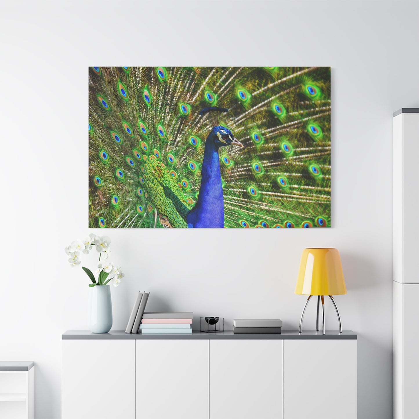 Vibrant Peacock Canvas Wall Art – Elegant Wildlife Decor for Modern Interiors