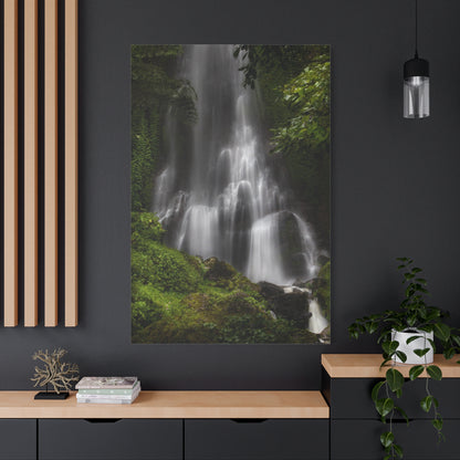 Enchanting Forest Waterfall – A Serene Natural Escape