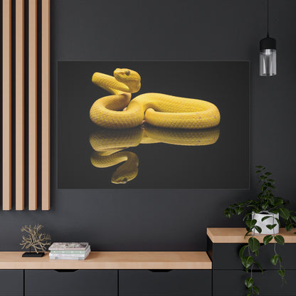 Majestic Snake Canvas Wall Art – Exotic Wildlife Print for Bold Nature-Inspired Decor