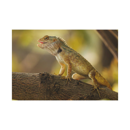 Garden Lizard Canvas Wall Art – Nature’s Serenity on Display