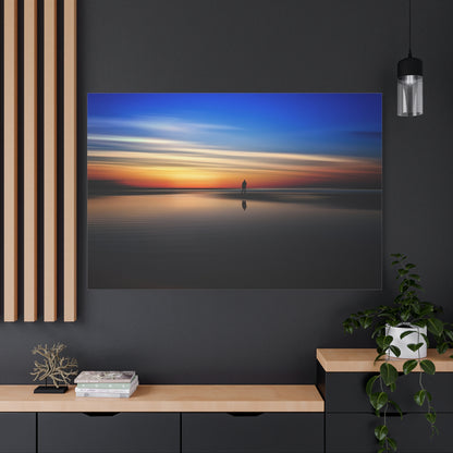 Silhouette Serenity – Beach Sunset Moment