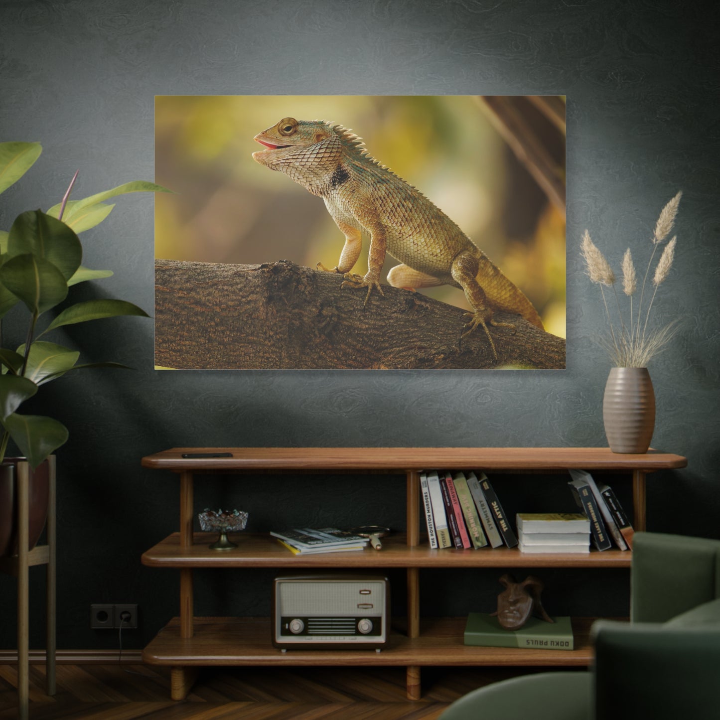 Garden Lizard Canvas Wall Art – Nature’s Serenity on Display