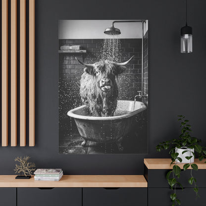 Highland Cow Shower Time – Funny Black & White Bathroom Canvas Wall Art