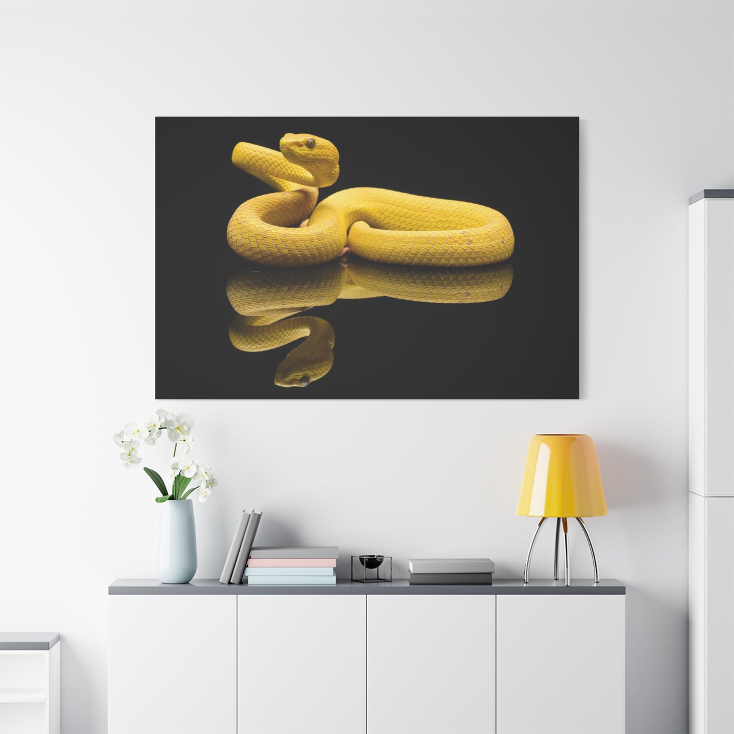 Majestic Snake Canvas Wall Art – Exotic Wildlife Print for Bold Nature-Inspired Decor