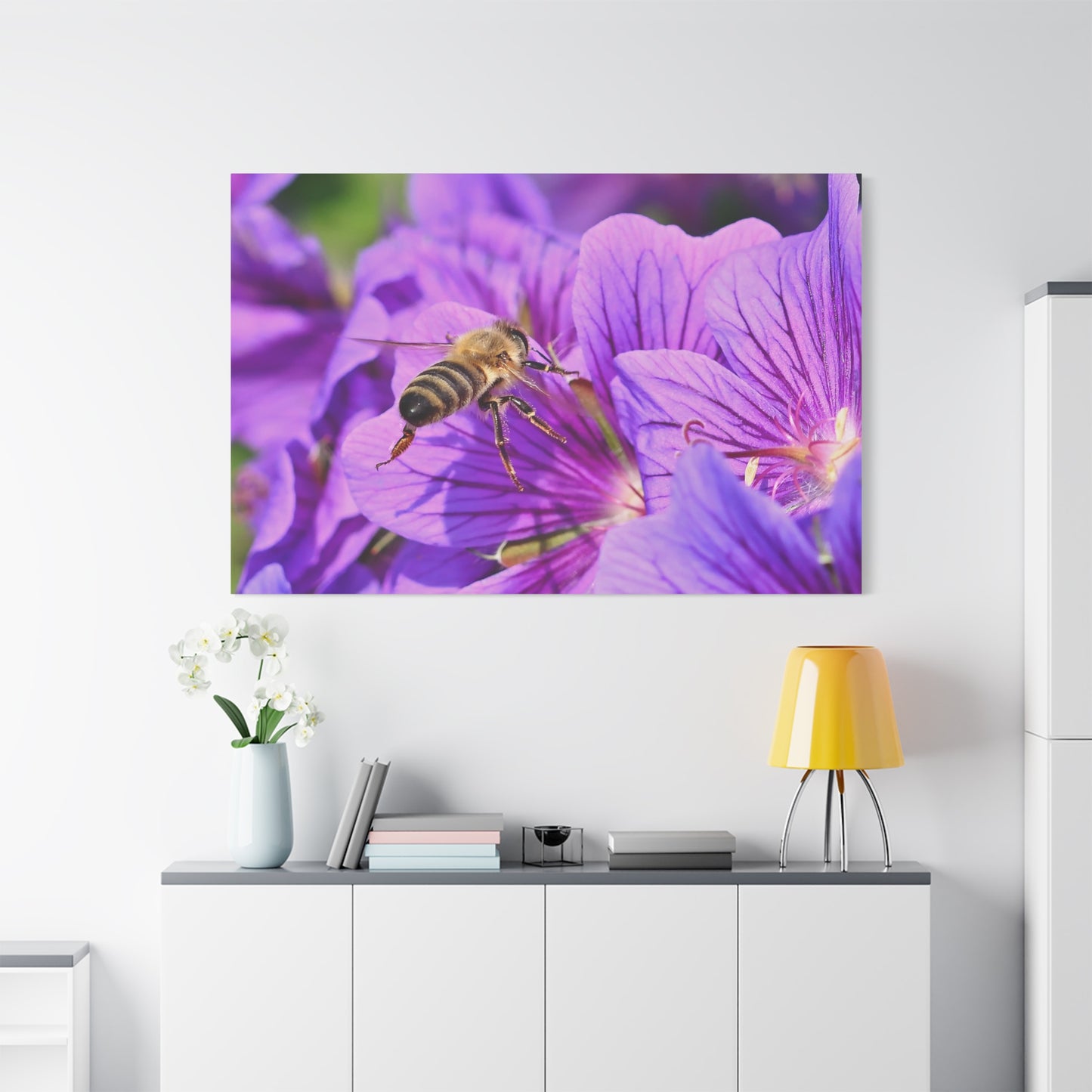 Wild Bee Macro Canvas Wall Art – Nature’s Intricate Pollinator