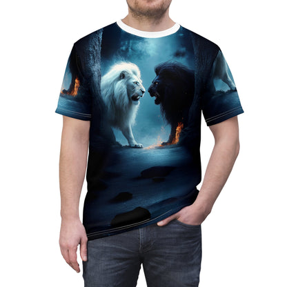 Battle of Legends – White vs. Black Lion T-Shirt - ART OF ROYALS
