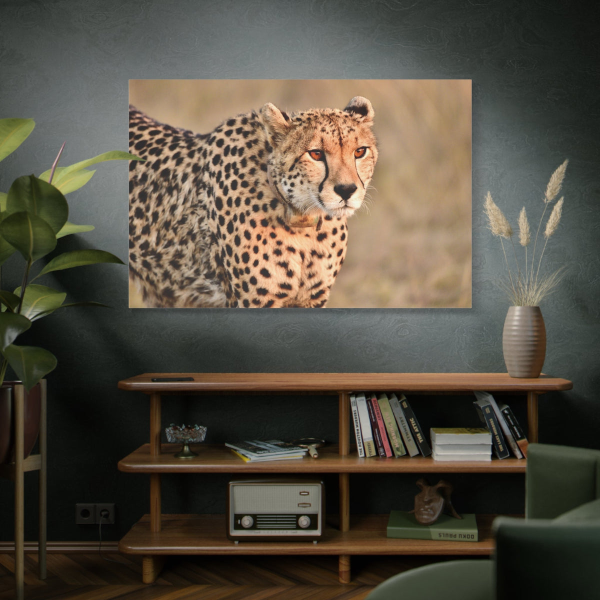 Cheetah Canvas Wall Art – Elegance of the Swift Predator - ART OF ROYALS