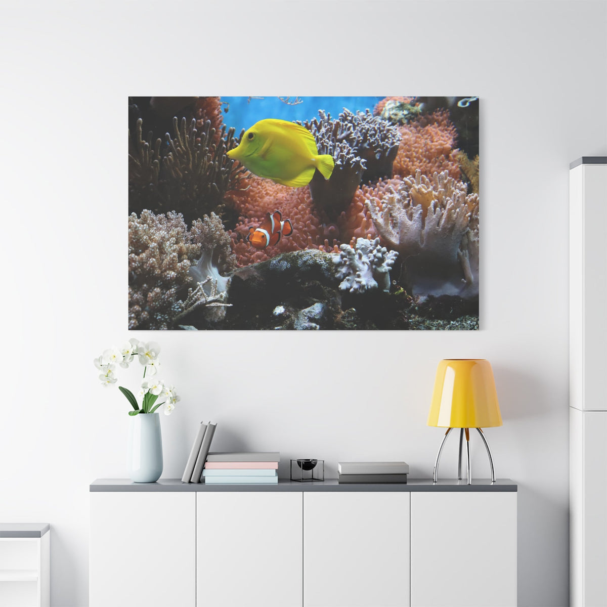 Clown Anemonefish Canvas Wall Art – Vibrant Underwater Beauty - ART OF ROYALS