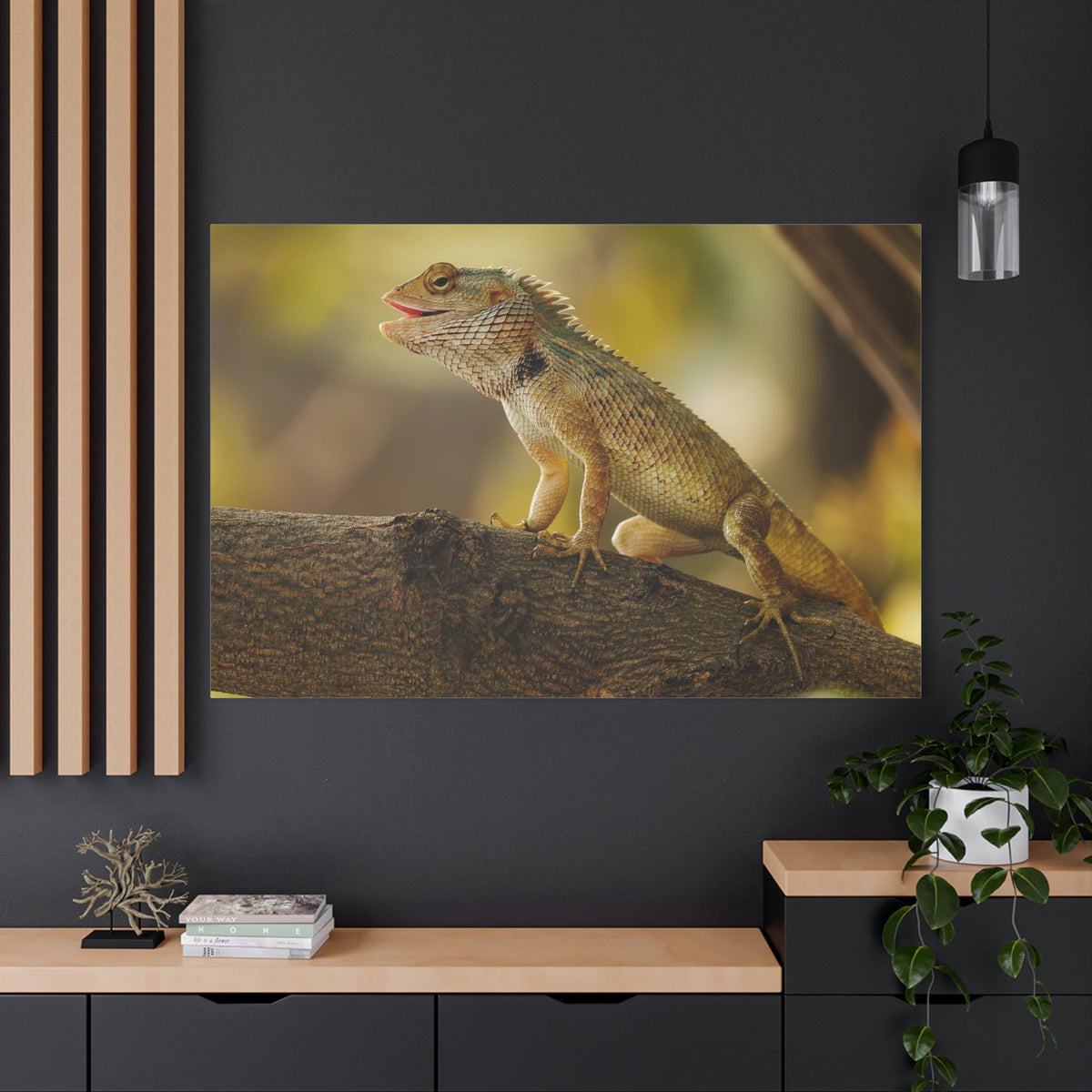 Garden Lizard Canvas Wall Art – Nature’s Serenity on Display - ART OF ROYALS