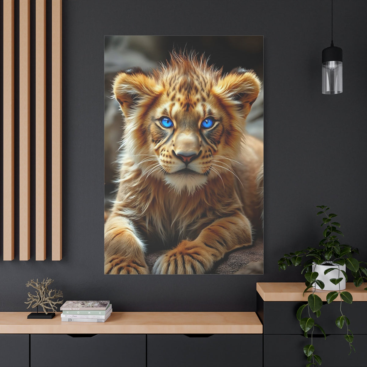 Golden Glow – The Eyes of the Wild - ART OF ROYALS