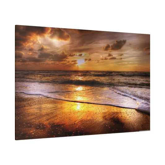 Golden Horizon – Tranquil Sunset Over the Shore - ART OF ROYALS