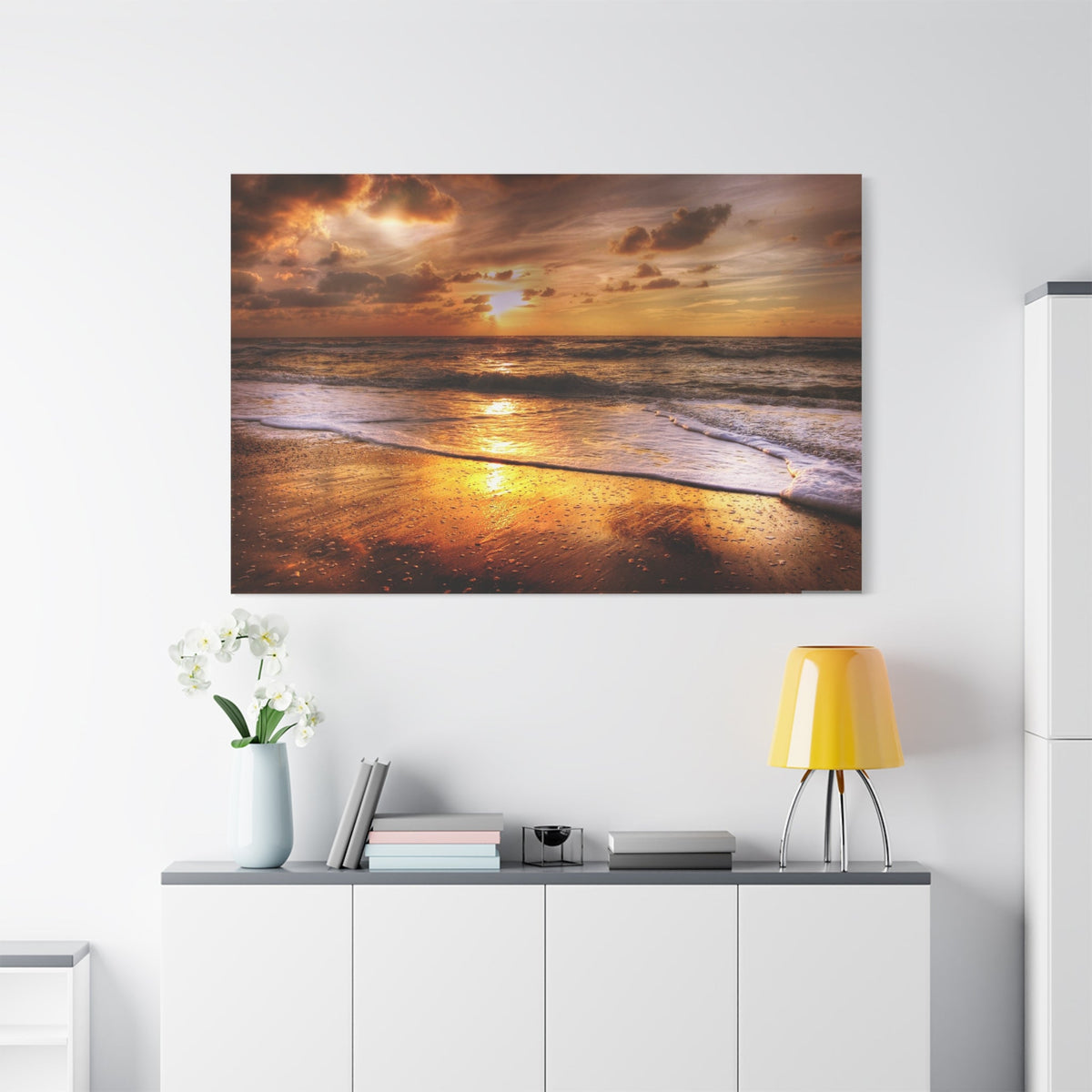 Golden Horizon – Tranquil Sunset Over the Shore - ART OF ROYALS