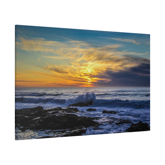 Golden Sunset Over Tranquil Beach – Nature’s Serenity - ART OF ROYALS