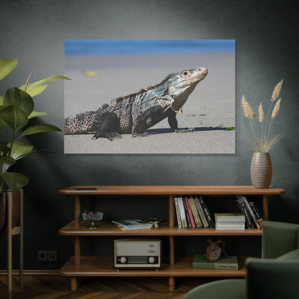 Iguana Lizard Reptile Beach Canvas Wall Art - ART OF ROYALS