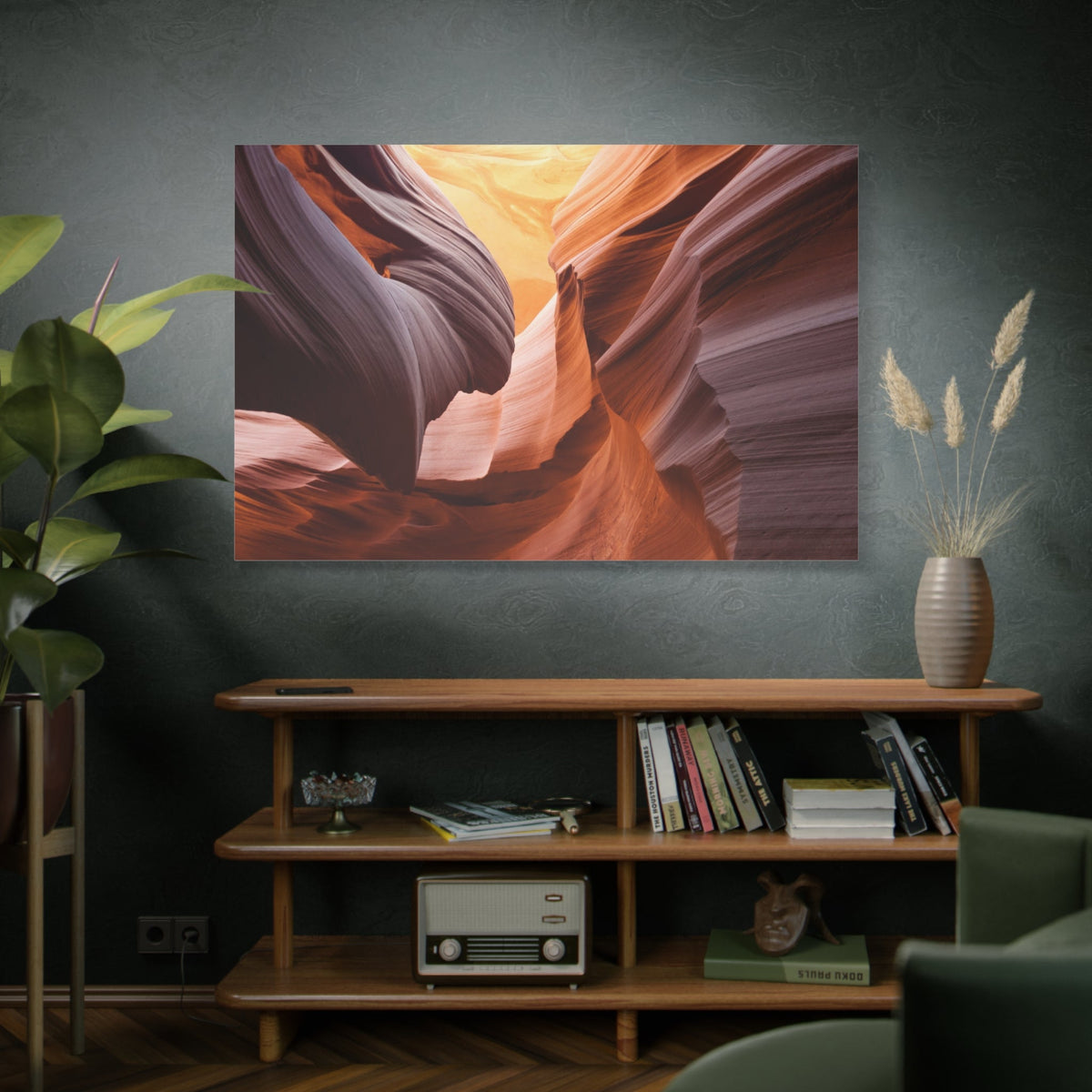 Majestic Antelope Canyon – A Natural Sandstone Wonder - ART OF ROYALS