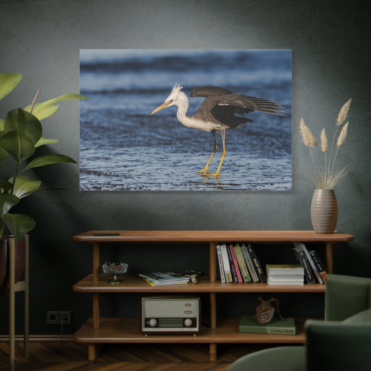 Majestic Heron Canvas Wall Art – Luxury Coastal Bird Wildlife Canvas Print - ART OF ROYALS