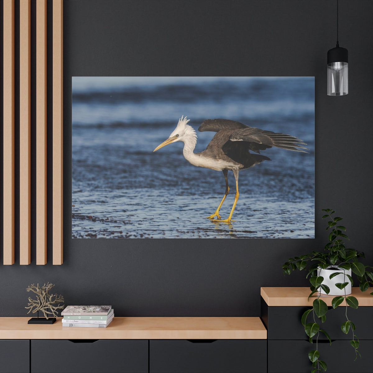 Majestic Heron Canvas Wall Art – Luxury Coastal Bird Wildlife Canvas Print - ART OF ROYALS