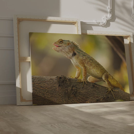 Garden Lizard Canvas Wall Art – Nature’s Serenity on Display