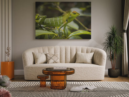 Emerald Green Lizard Canvas Wall Art – Exotic Wildlife Print for Modern Nature Decor