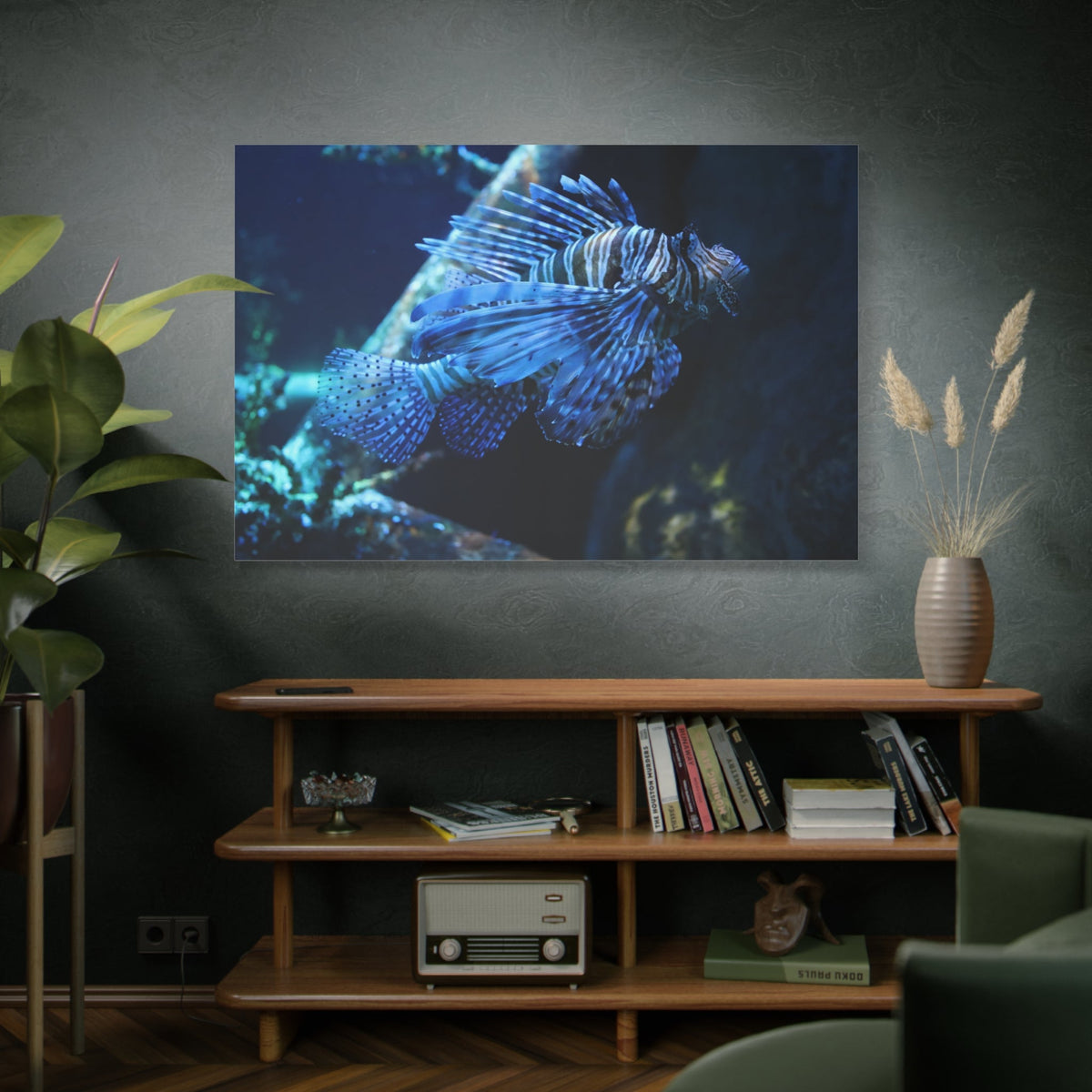 Regal Lionfish Canvas Wall Art – Stunning Underwater Design - ART OF ROYALS