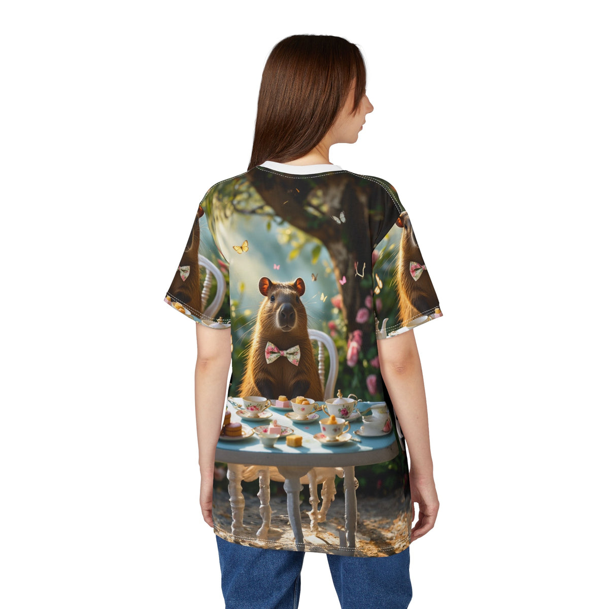 Spring Picnic Capybara T-Shirt 🍓🌼 - ART OF ROYALS