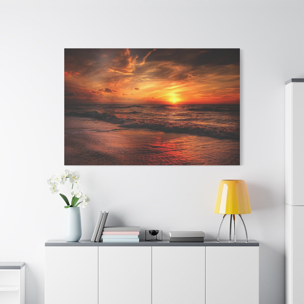 Tranquil Sunset Over Ocean Waves – Serene Beachscape - ART OF ROYALS