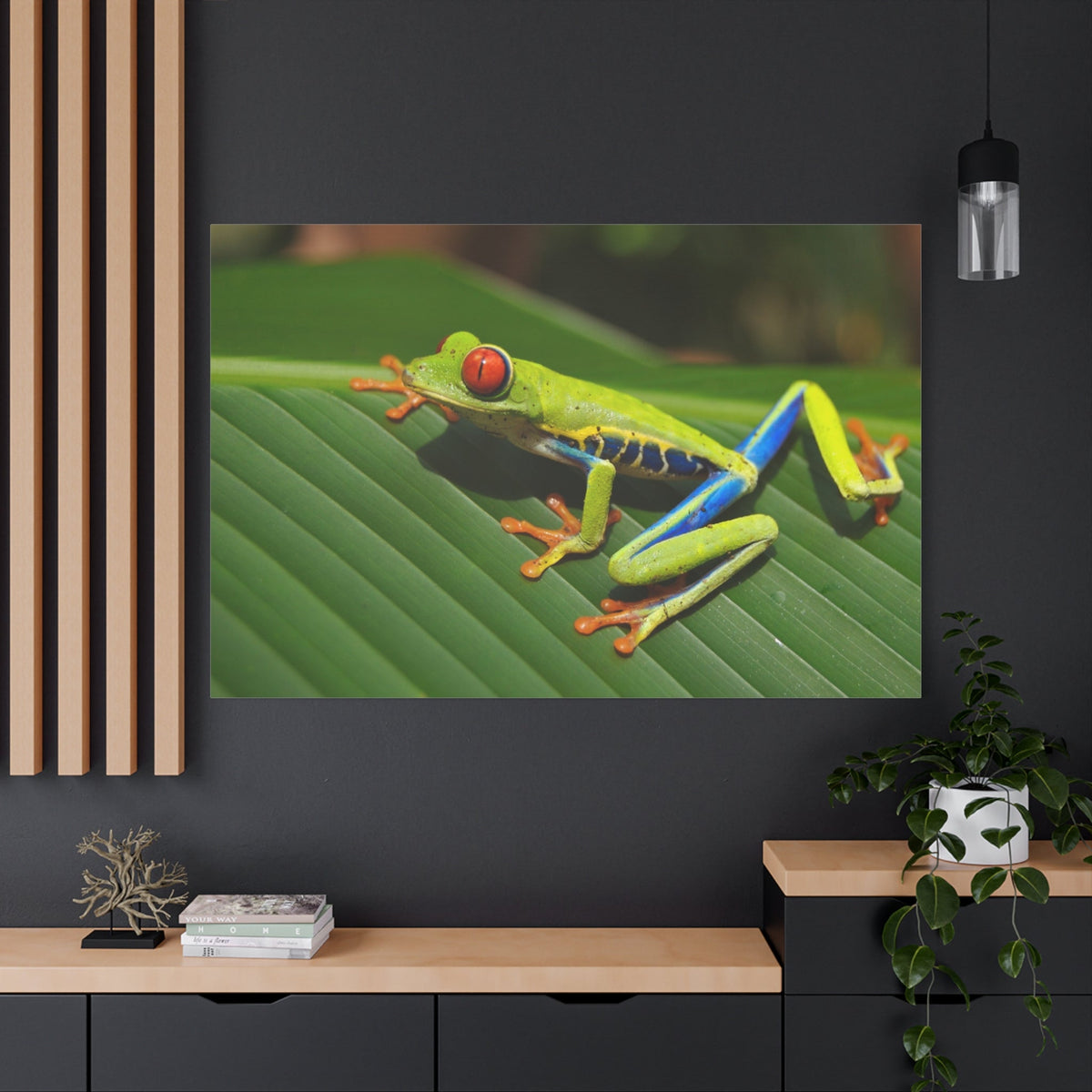 Vibrant Tree Frog – A Symbol of Nature’s Elegance - ART OF ROYALS